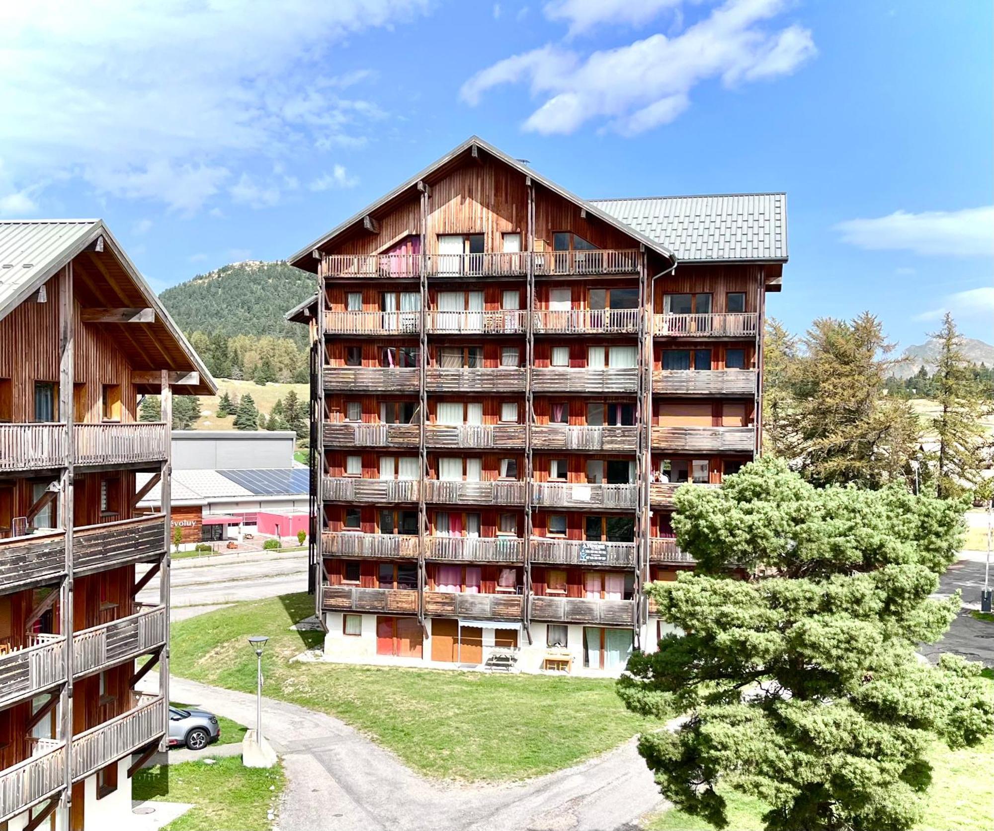 Appartement Chalets Du Super D Saint-Étienne-en-Dévoluy Exterior foto